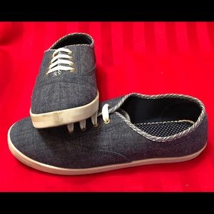 Women’s Canvas Sneakers Time and Tru